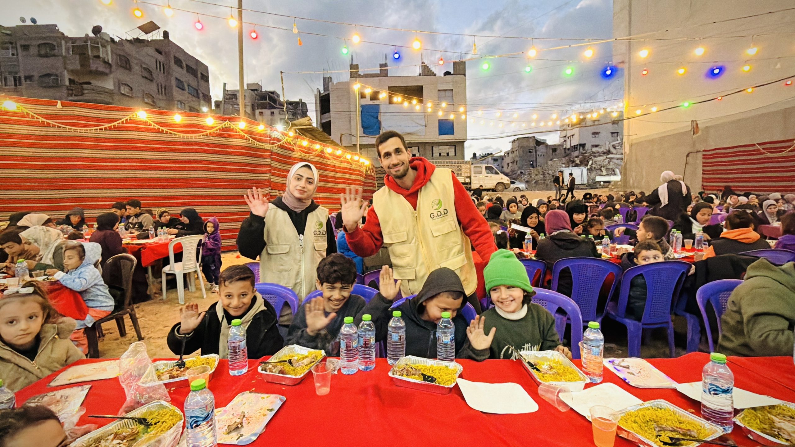 Gazze Destek organizes a collective Iftar for orphans in Gaza